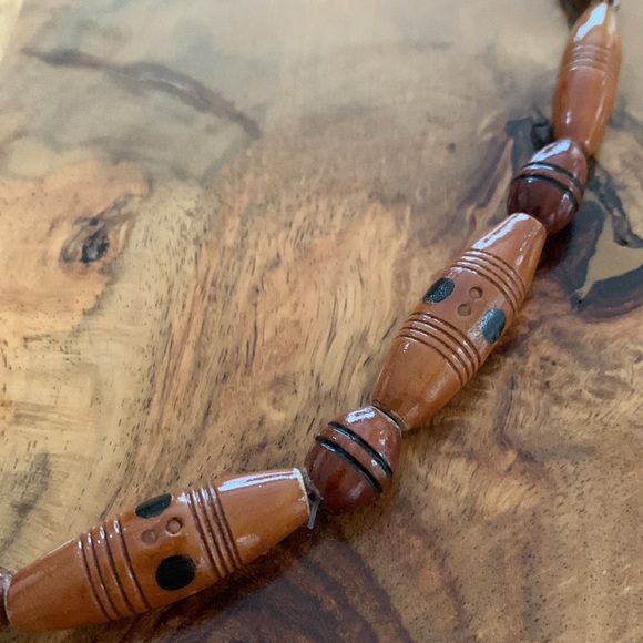 Vintage Big Wood Egg Bead Necklace - Picture 4 of 4
